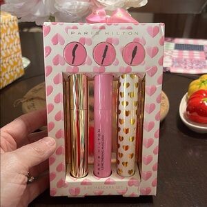 New Paris Hilton Heart-Themed Mascara Set - Pink, Gold, White